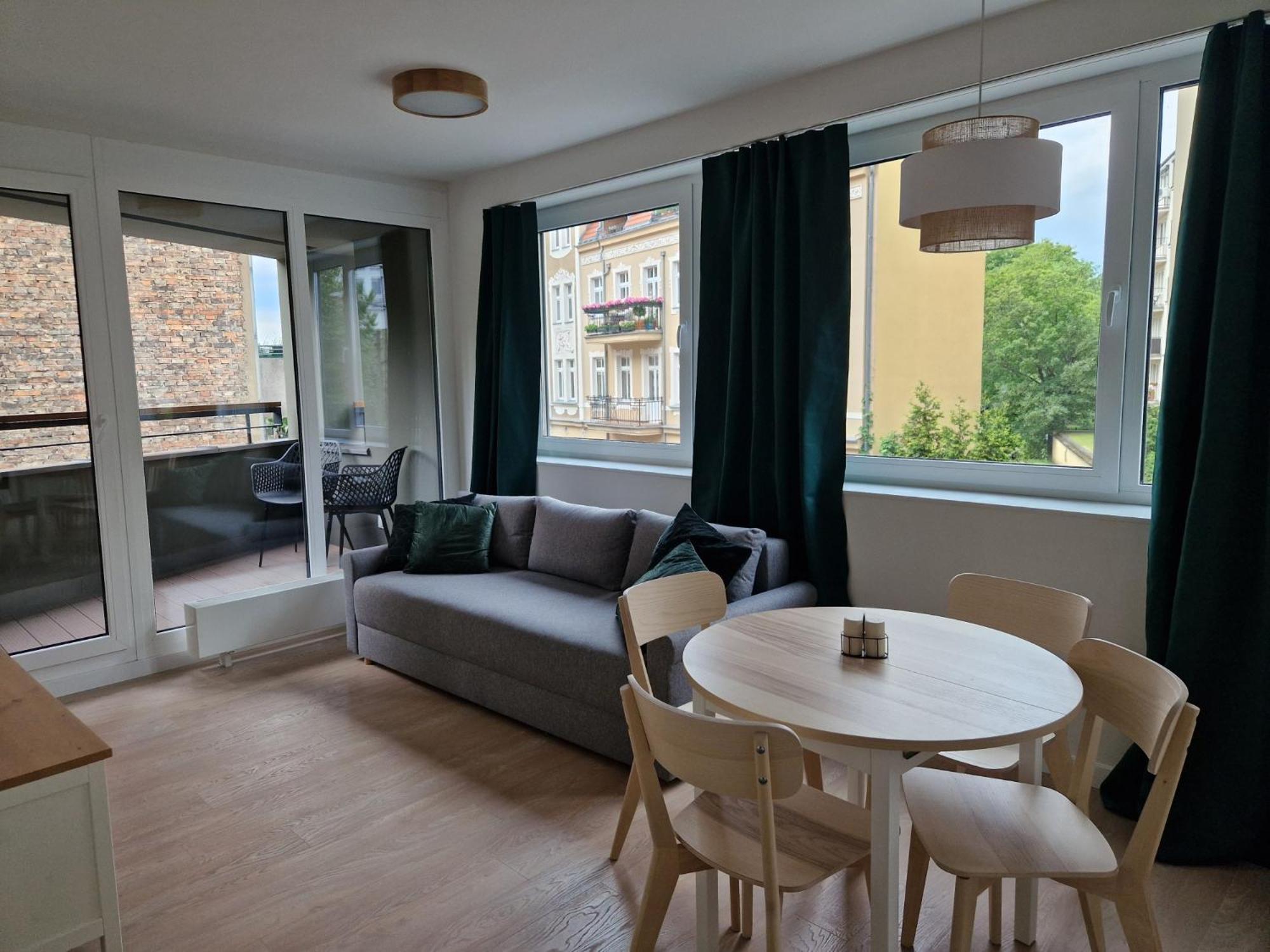 Apartamenty Velvet - Jezyce Poznan Ngoại thất bức ảnh